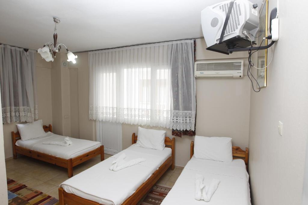 Vardar Pension Selçuk Szoba fotó